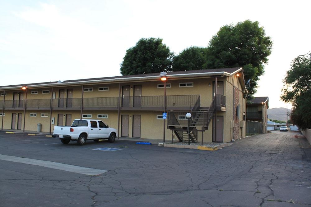 Menifee Inn Extérieur photo